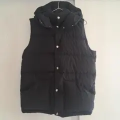 美品 定価7.5万 23AW UA別注 マッキントッシュ ダウンベスト 黒 38 美品 定価7.5万 23AW UA別注 マッキントッシュ ダウンベスト 黒 38