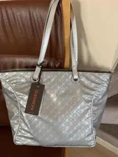 希少デザイン 未使用級 ゲラルディーニ トートバッグソフティ リボン チャーム 楽天市場】GHERARDINI ゲラルディーニ (GHB0100) ソフティ