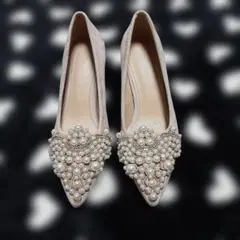 超ギリギリお値下げ、ベージュ パール装飾 ポインテッドトゥパンプス