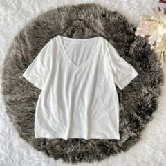 新品タグ付きAZUL BY MOUSSY ＶネックTシャツ（M）白　綿