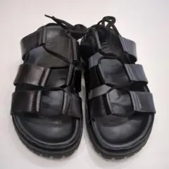 新品未使用　BC.STOCK GRISE サンダルのサムネイル