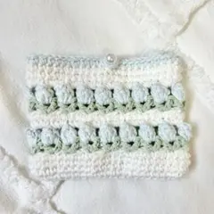 【ハンドメイド】 編み物 チューリップ柄 ミニポーチ/カードケース ライトブルー