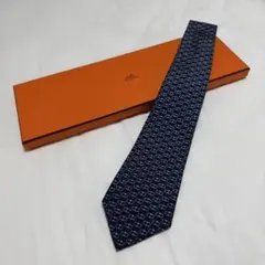 【美品】HERMESネクタイ チェーン柄 ネイビー シェーヌダンクル エルメス