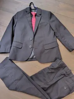 H&M 男の子フォーマルスーツセット黒 110cm ネクタイ付き