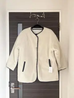 新品未使用タグつき★アイボリー ボアジャケット　リバーシブル