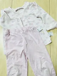 ユニクロ　水玉模様 ピンク ベビーパジャマ 上下セット