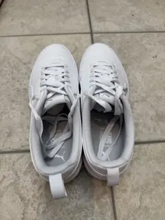 大幅値下げしました　Puma ホワイト スニーカー28.0cm