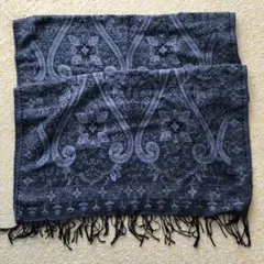 ダークグレー 装飾的パターン ストール180㌢× 70㌢