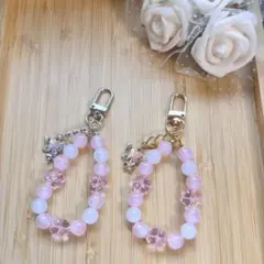 1807.天然石 琉球ガラス プルメリア じゃれ猫 レジン キーホルダー