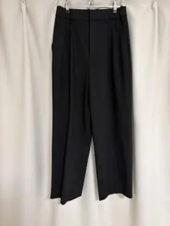 UNIQLO タックワイドパンツ　ブラック