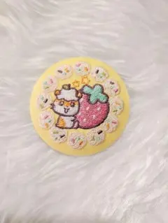 サンリオキャラクターズ 刺繍缶バッジ コロコロクリリン