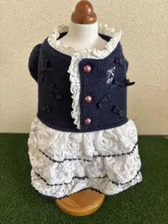 Item thumbnail for item 18d22d2f-8cbd-434a-981c-266bccb5462a