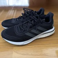 アディダス　スーパーノヴァ　ランニングシューズ　23.5