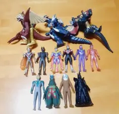 希少】【美品】ウルトラマン パワード ソフビ 12体セット バンダイ