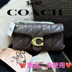 ❤️新品、未使用❤️Coachタビー 20ロゴプレートキルティング