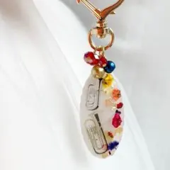 【2628】ユーフォニアム 2色のユーフォニウム カラフルかすみ草入りキーホルダ