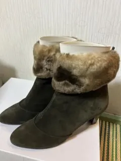 オリーブグリーンスエードブーツ ベージュファー付き