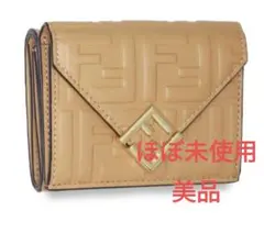 【美品 ギャランティカード付】FENDI 三つ折財布