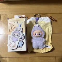 ラブブ　イニシャルE ② ぬいぐるみペンダント