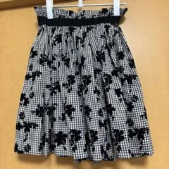 evelyn エブリンギンガムチェックフラワースカート ブラック系