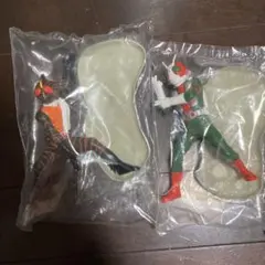 仮面ライダーコレクション　プレミアム倶楽部V3とアマゾン2点セットのサムネイル