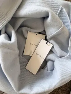 BEIGE. ライトブルータートルネックニット　説明欄確認して