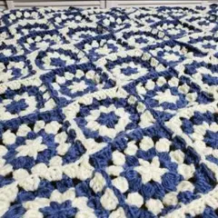 ホワイト×ブルー ブランケット 約120cm×約110cm