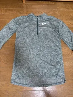 Nike DRI-FIT ランニングウェア　ヴェイパーフライ　ハーフジップ