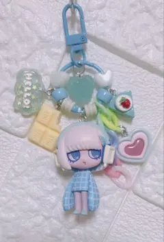 じゃらじゃらキーホルダー　ウイルスイーツ　ホワイトチョコ