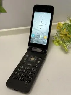 simフリー⭐️ GRATINA KYF39 au 携帯電話本体