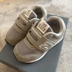13.5センチ　New Balance 996 キッズシューズ グレー