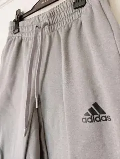 adidas　トレーニングパンツ