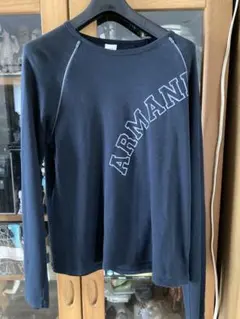 Armani Exchange ブラック長袖Tシャツ