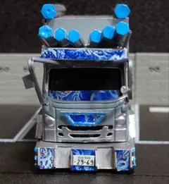 旧エルフ デコトラ 箱車 改造品 ミニカー - メルカリ