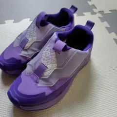 THE NORTH FACE 紫 スニーカー 21cmのサムネイル