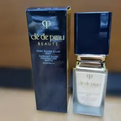 clé de peau タンフルイド エクラ マット オークル 10 35ml