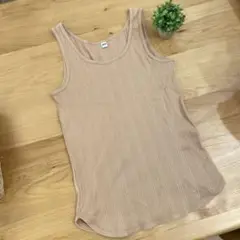UNIQLOタンクトップ