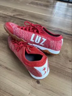 LUZ e SOMBRA フットサルシューズ レッド　24センチ　一度のみ着用のサムネイル