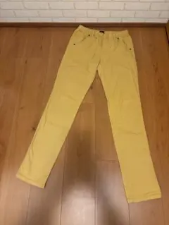 イエロースキニーパンツ ウエストゴム
