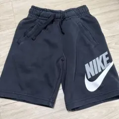 NIKE ハーフパンツ　黒　XS 120 130