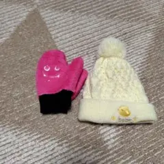 ホワイトポンポン付きニット帽　手袋セット