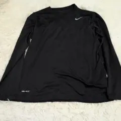 美品「NIKE」長袖Ｔシャツブラック系黒系「4１」のサムネイル