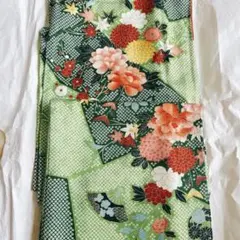 【SALE中】❗️オシャレ✨緑色 花柄 小紋 着物