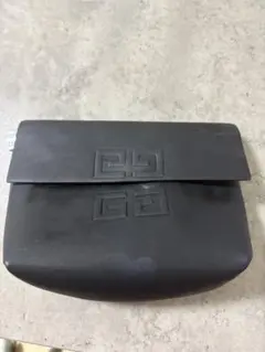 GIVENCHY ポーチ ブラック ロゴ型押し ノベルティ