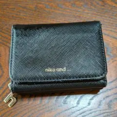 niko and ... ブラック三つ折り財布