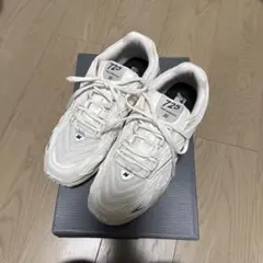 new balance 725 ホワイト スニーカー