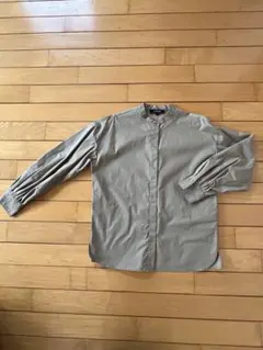 UNTITLED ロングスリーブシャツ カーキ色