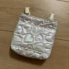 ハート模様パールホワイトポーチ