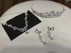 BRIDE ME ティアラ、イヤリング、ネックレスセット
