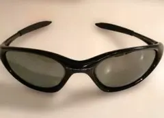 Oakley ブラック スポーツサングラス